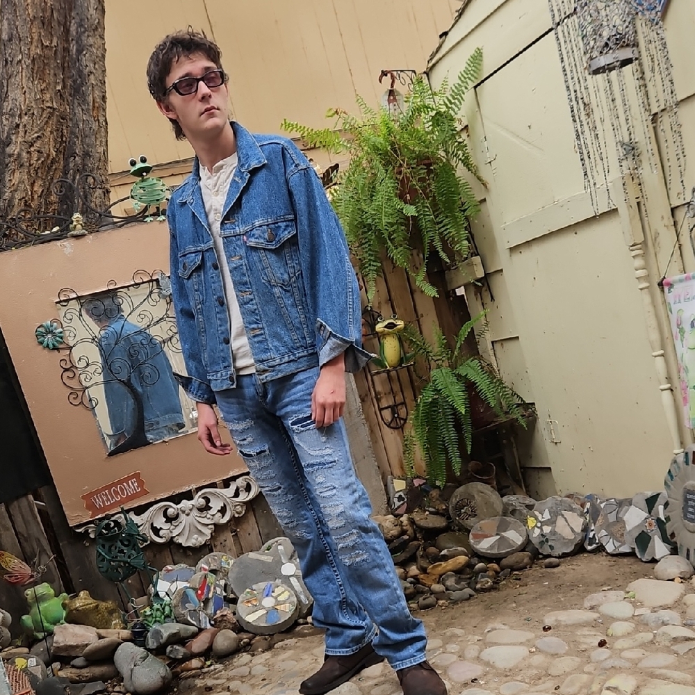 BKE Aiden Distress Bootleg Jeans